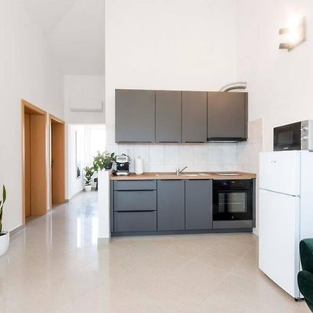 Cozy Apartment With Private Parking Medulin Dış mekan fotoğraf