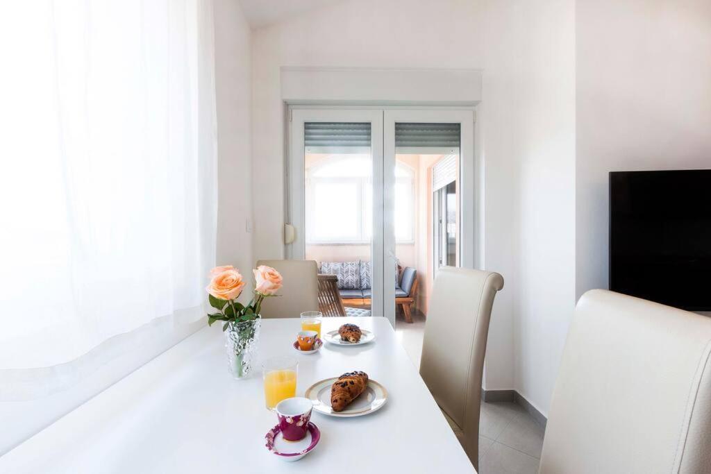 Cozy Apartment With Private Parking Medulin Dış mekan fotoğraf